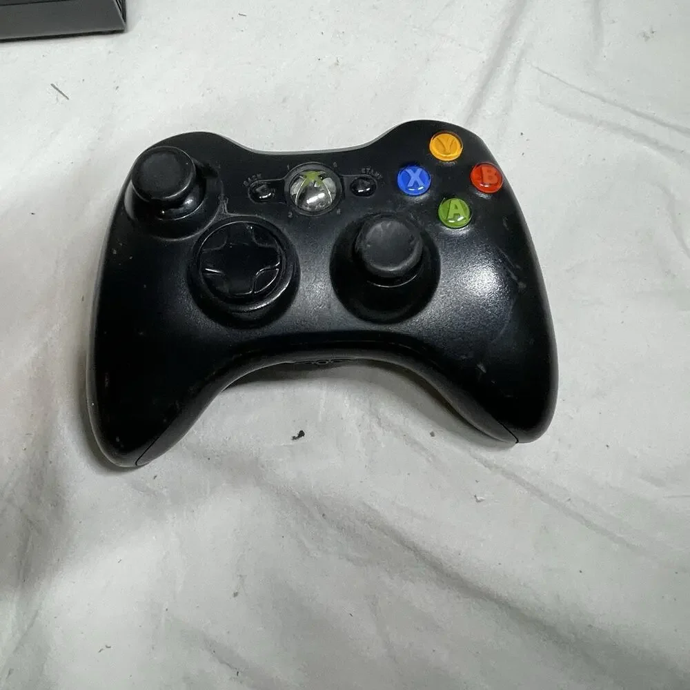 Xbox 360 S Console 250 GB HDD Bundle with Controller And Cords-14 Games!!!